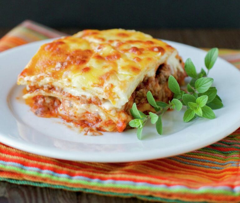 Lasagna with White Sauce and Bolognese - Pilar's Chilean Food & Garden