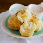 Papas rellenas con queso, receta chilena