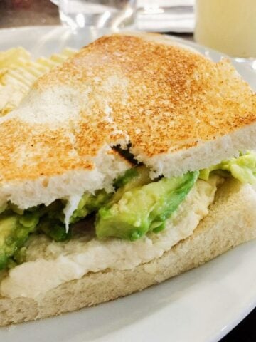 Ave palta sandwich